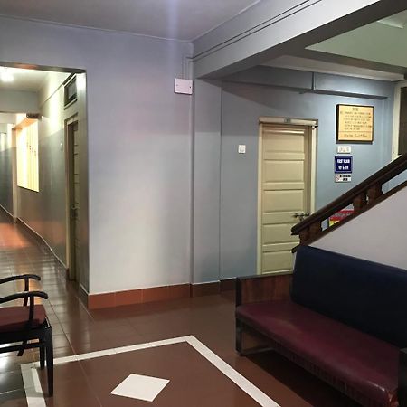 Hotel Satkar Cafeteria Belgaum Ngoại thất bức ảnh