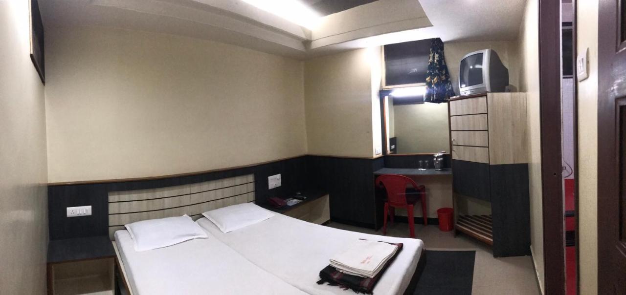 Hotel Satkar Cafeteria Belgaum Ngoại thất bức ảnh