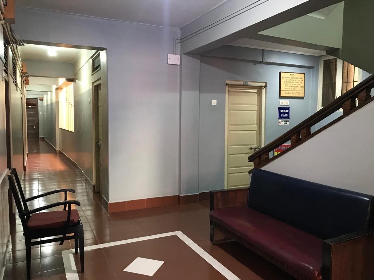 Hotel Satkar Cafeteria Belgaum Ngoại thất bức ảnh